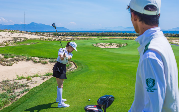 vietnam virtual experiences golf