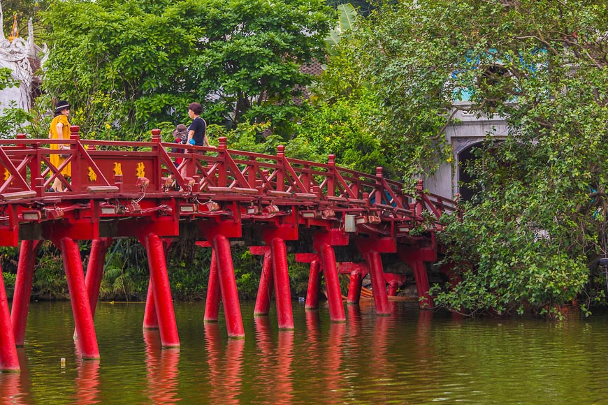 Pont The Huc lac Hoan Kiem Hanoi