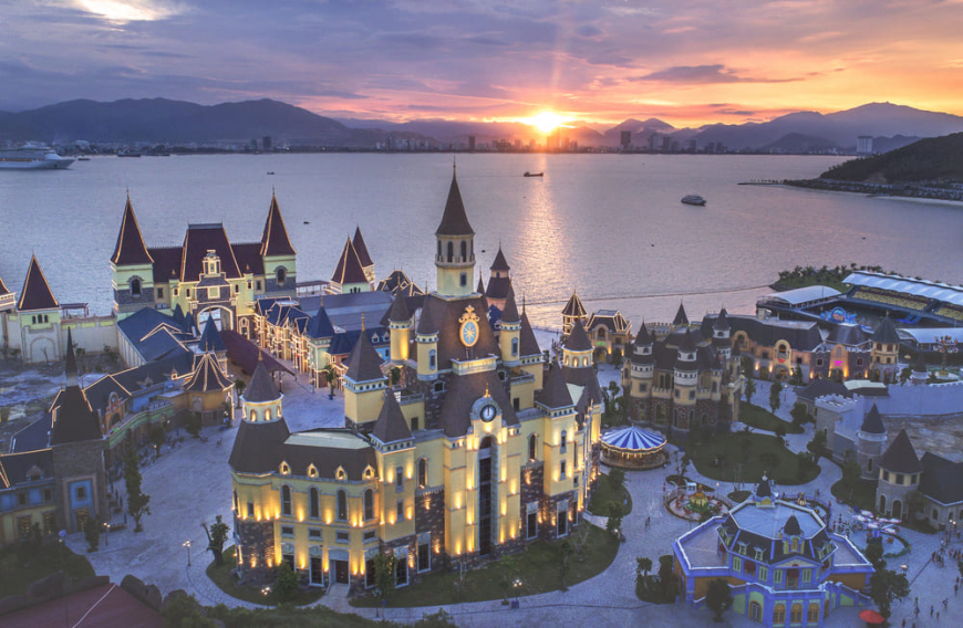 នាវាមុជទឹក vinpearl nha trang