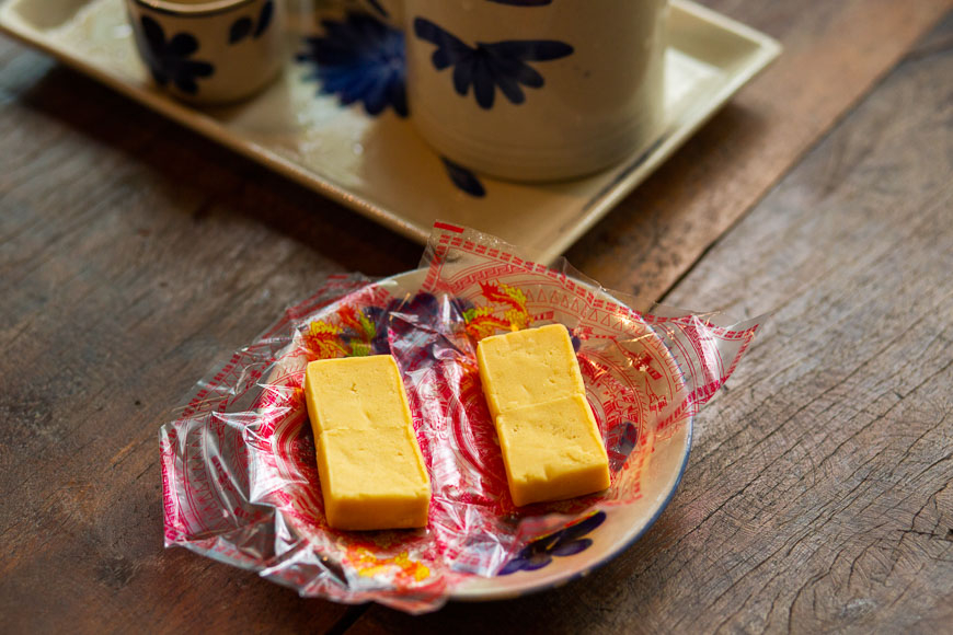 snacks in Vietnam